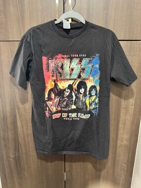 Kiss Black Band T-Shirt with Blue Tag